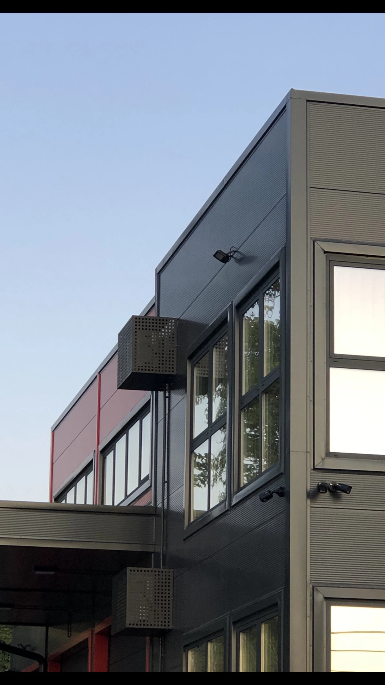 Dekorativna maska za klimu – maska za klimu smederevo instalacija